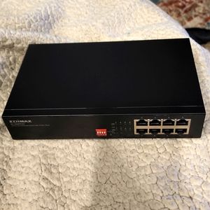 Long Range 8-Port Fast Ethernet Switch with 4 PoE+ Ports & DIP SwitchES-1008PH